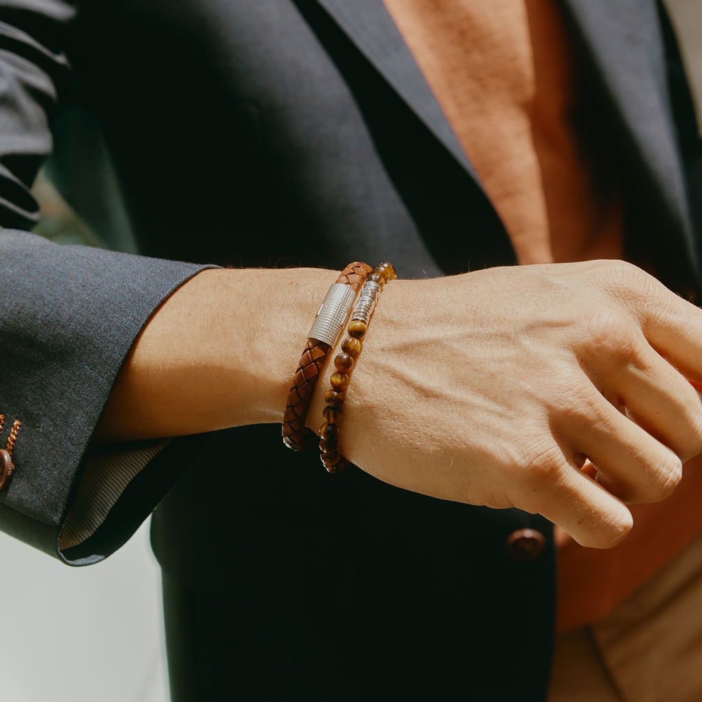 Giza Cobra Pelle Bracelet In Rhodium & Brown Leather