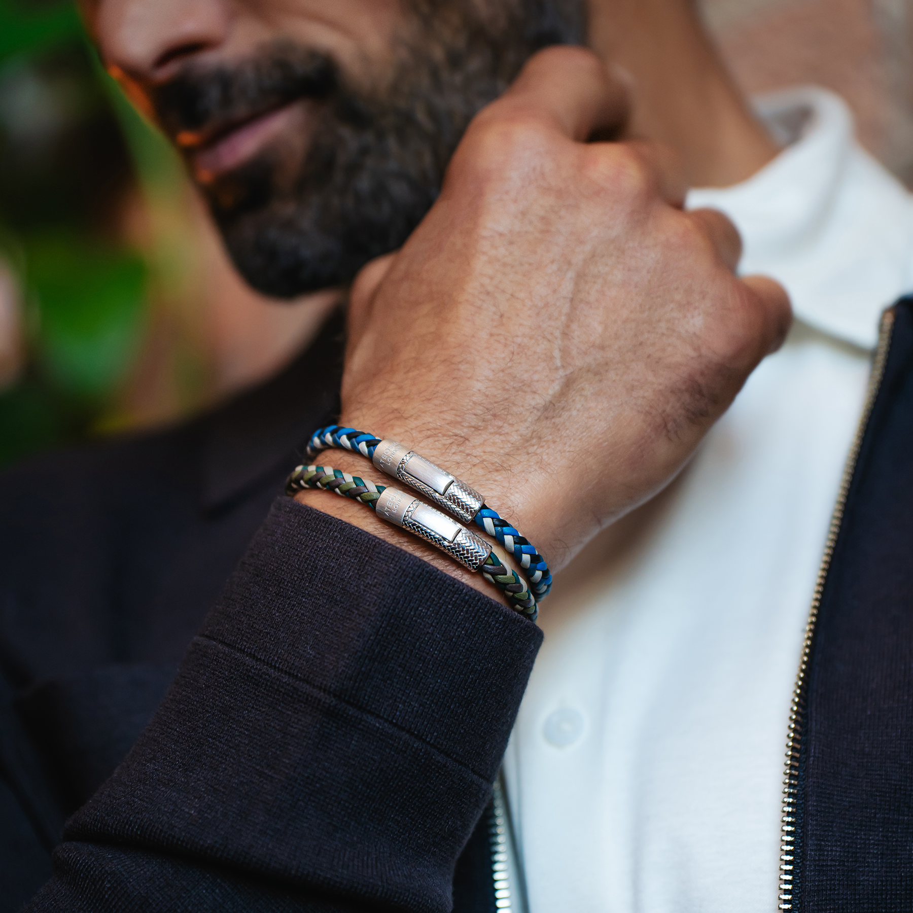 Herringbone Click Multi Pelle Bracelet In Rhodium Plated Sterling Silver With Blue Leather