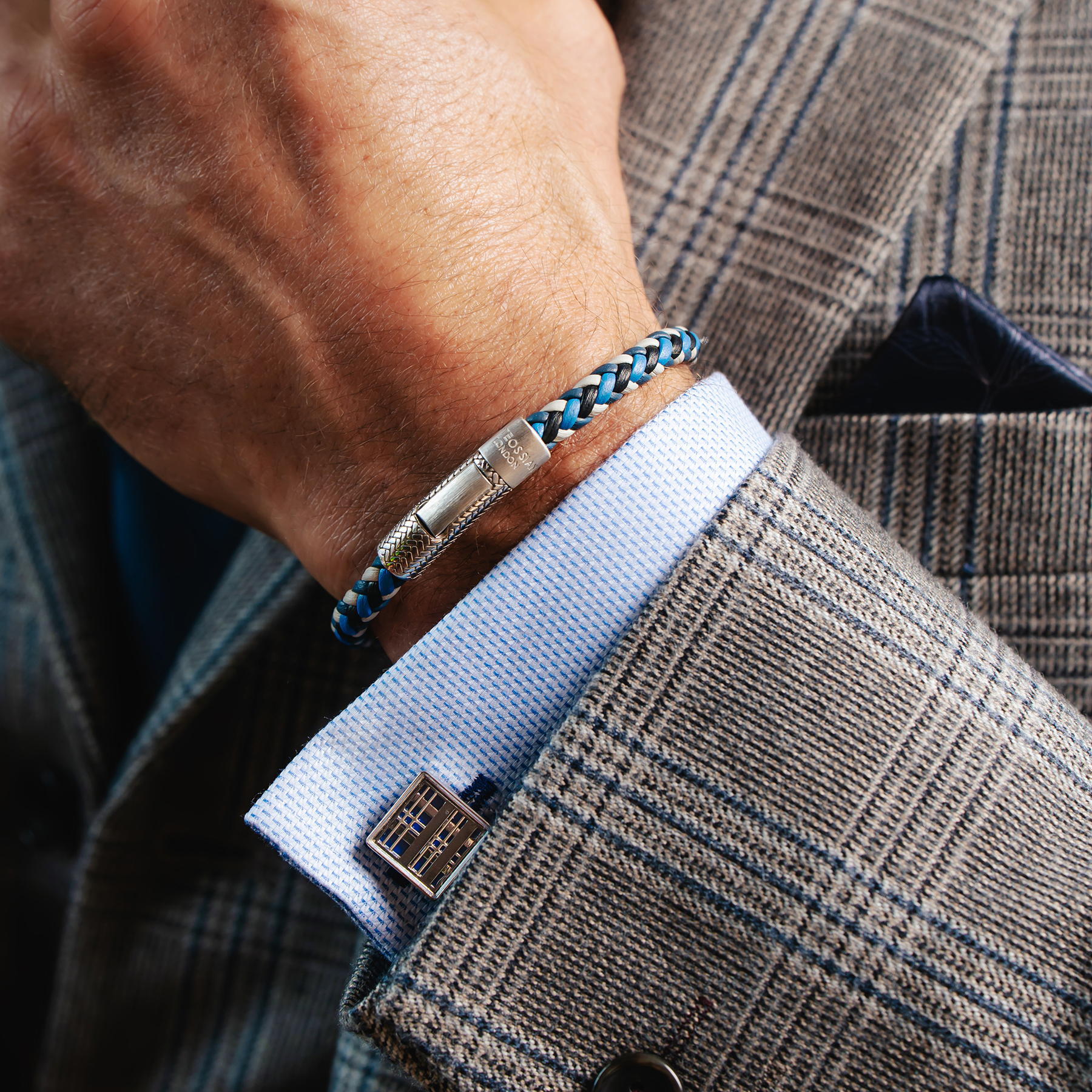 Herringbone Click Multi Pelle Bracelet In Rhodium Plated Sterling Silver With Blue Leather