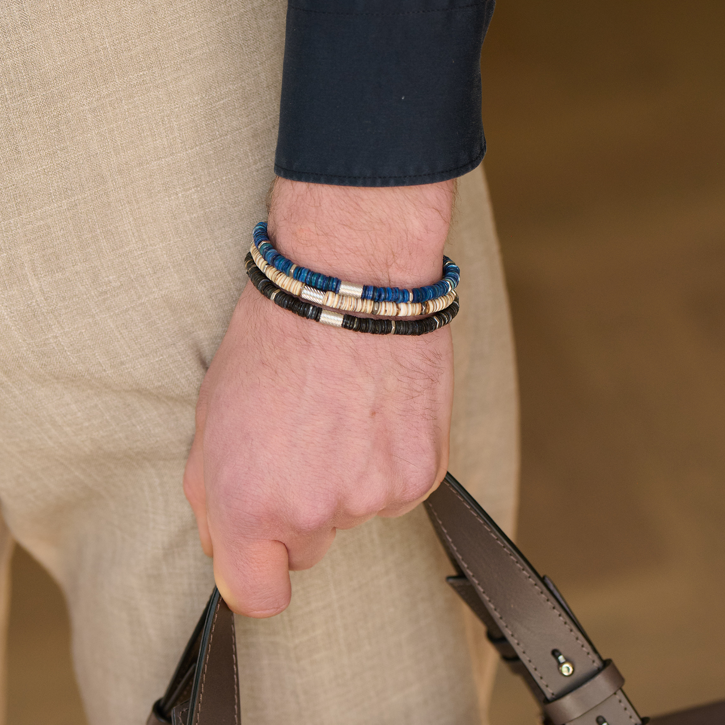 THOMPSON Macrame Shell Bracelet In Black