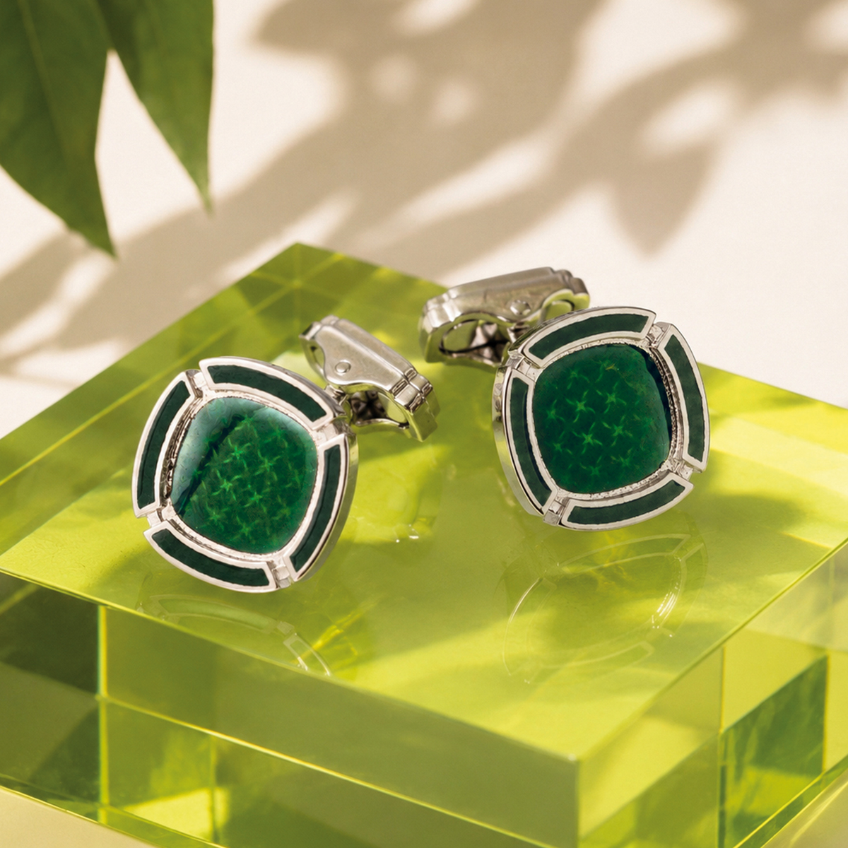THOMPSON Cushion Enamel Cufflink in Green