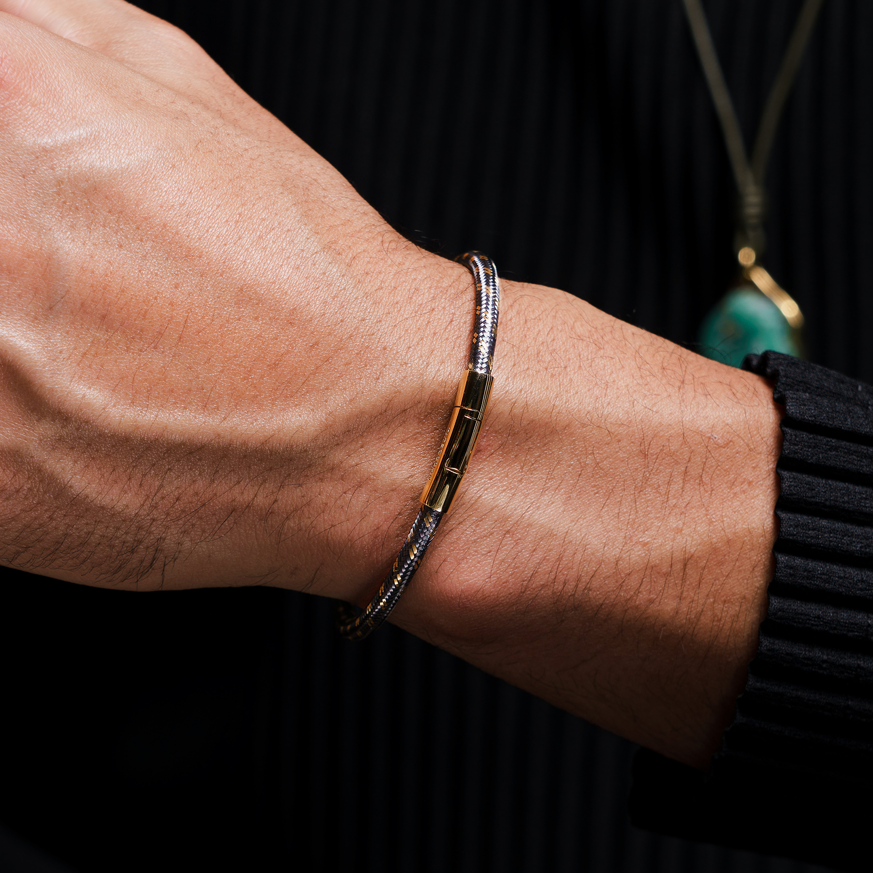 Chalif bracelet in woven gold and grey steel with 18k gold