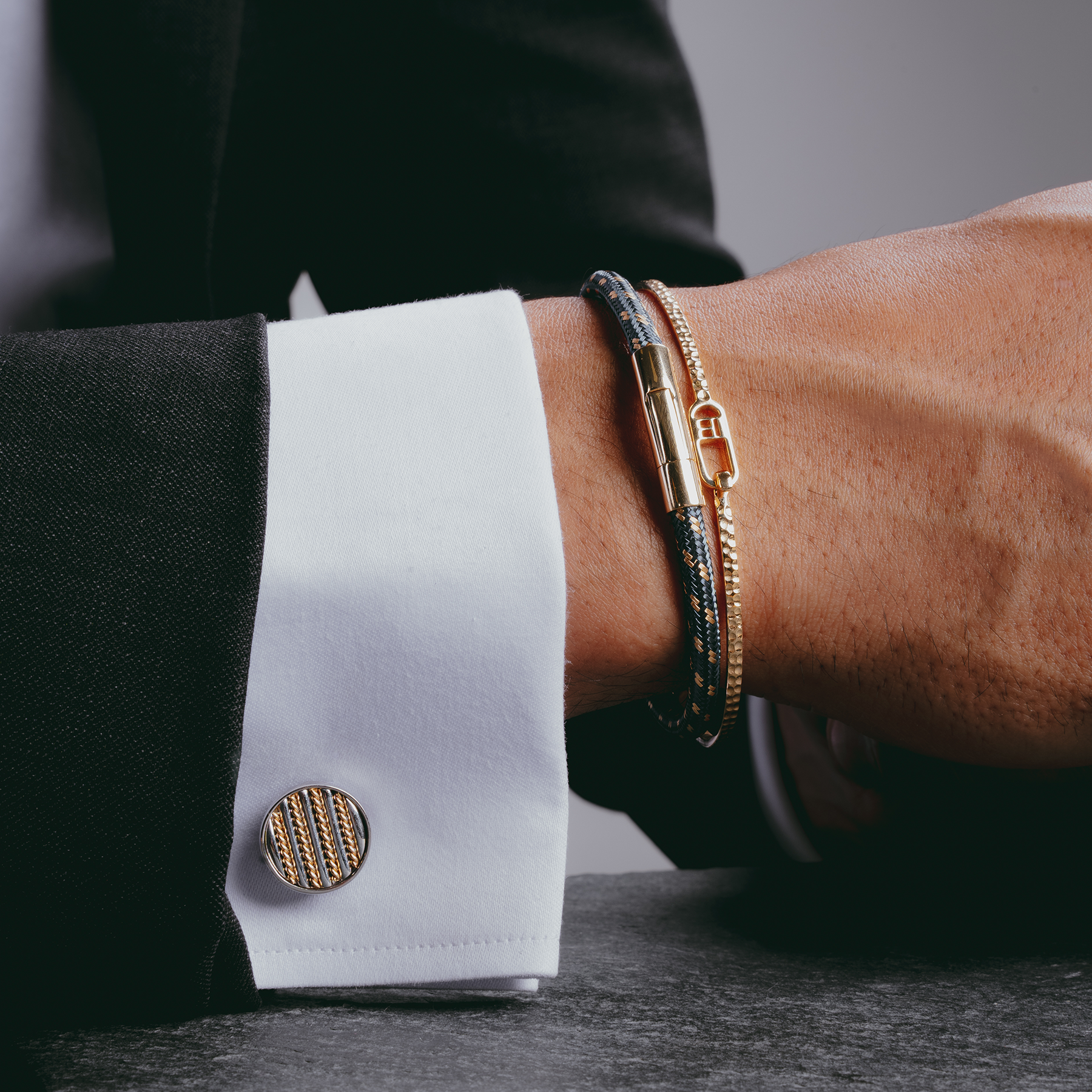 Chalif bracelet in woven gold and grey steel with 18k gold