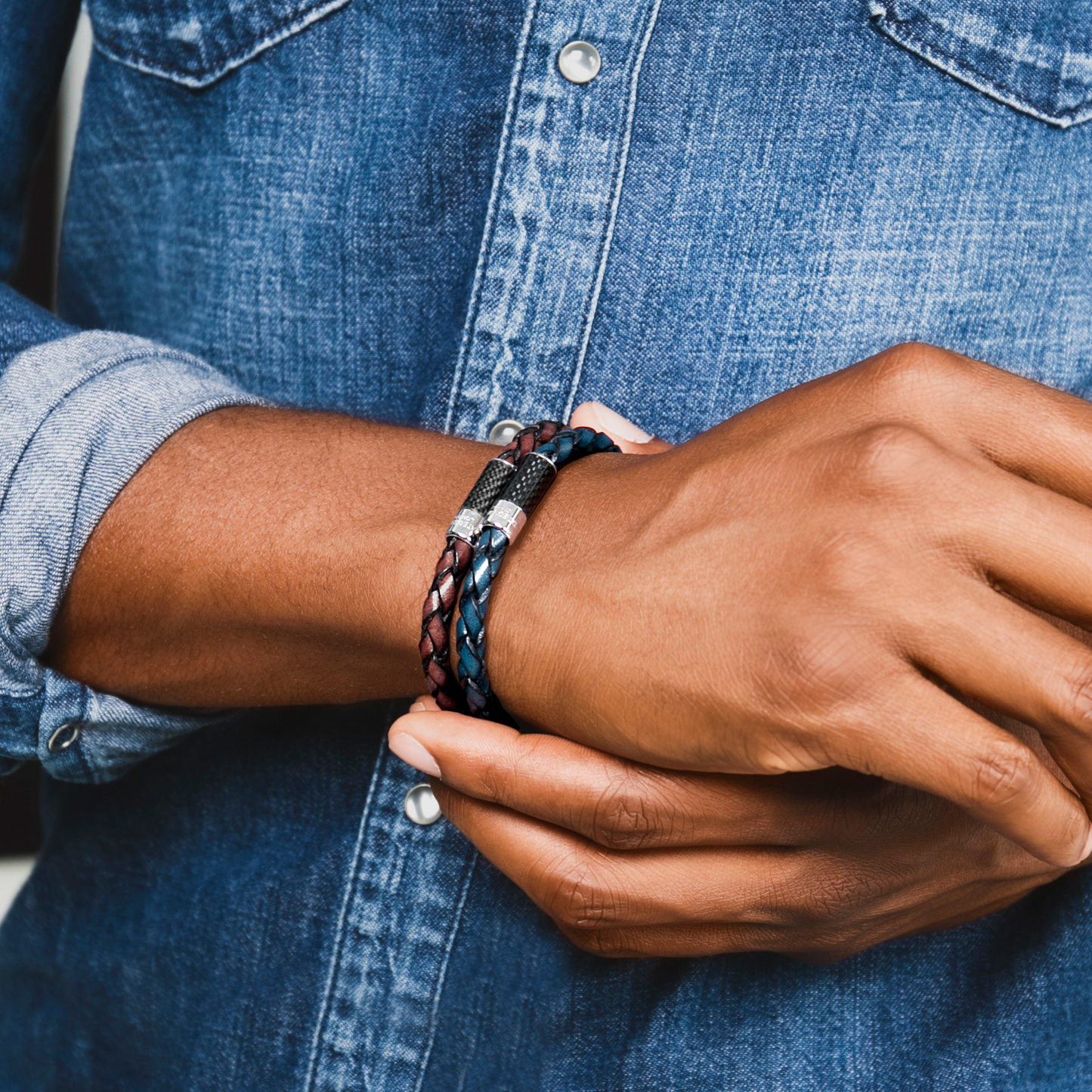 Carbon Pop bracelet with brown leather and black carbon fibre