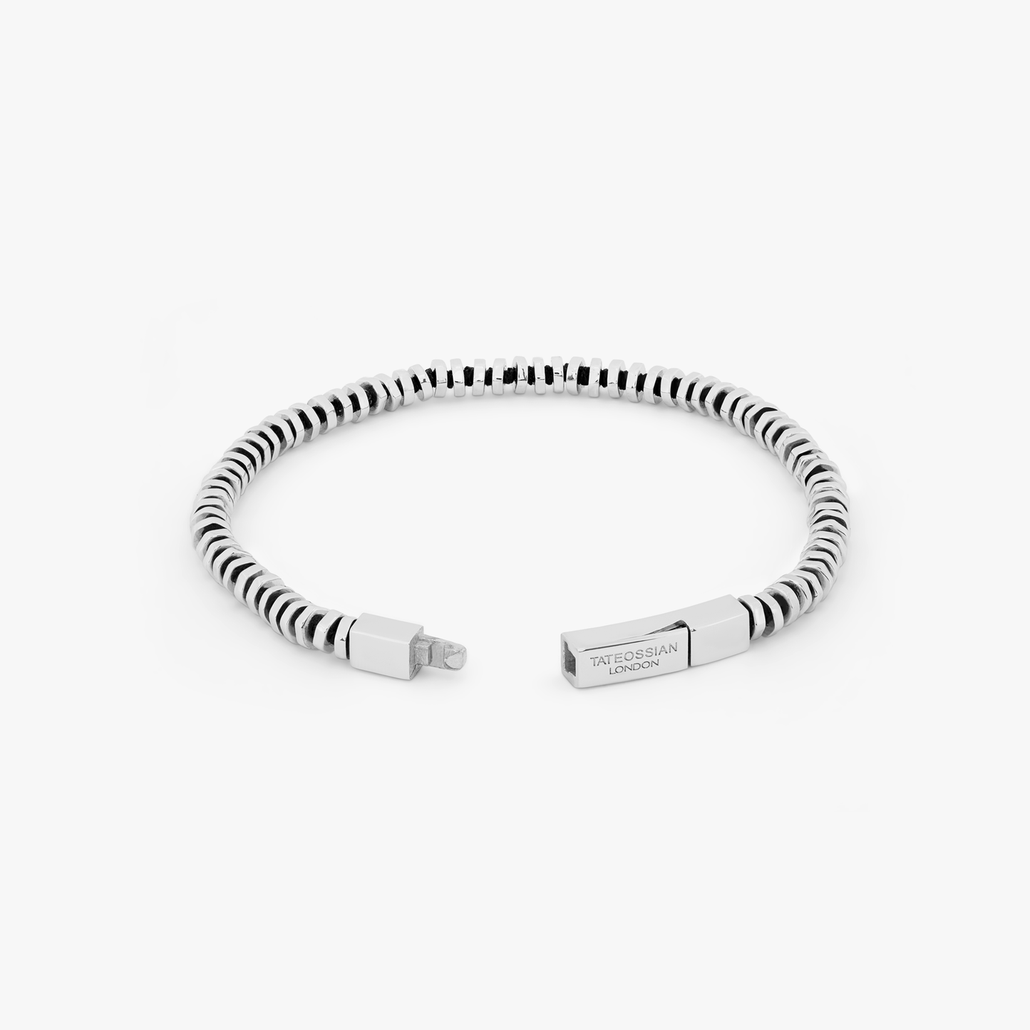 Pure Thread bracelet with black macrame in sterling silver