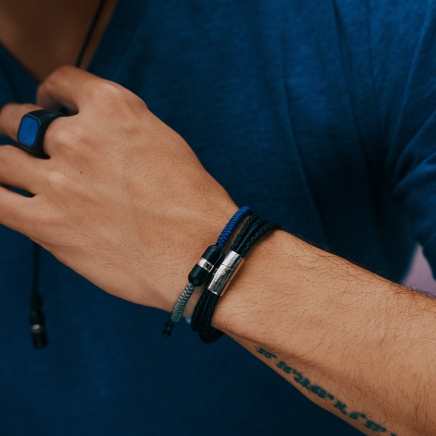 Cobra Multi-Strand Leather Bracelet In Black