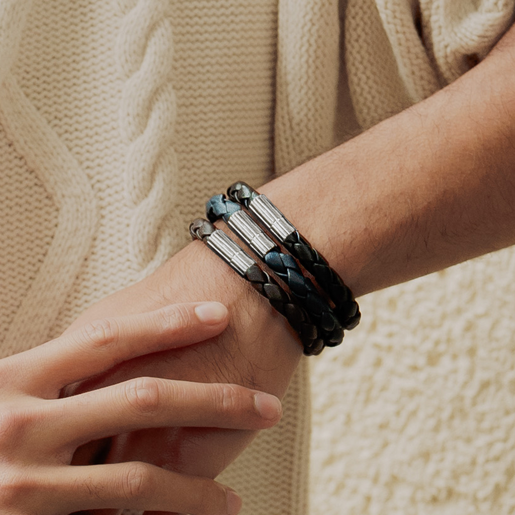 Maxi Pop Pelle Black Leather Bracelet in Rhodium Silver
