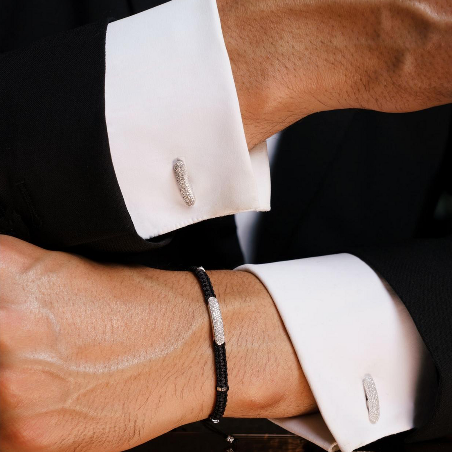 Baton cufflinks with 198 white diamonds in sterling silver