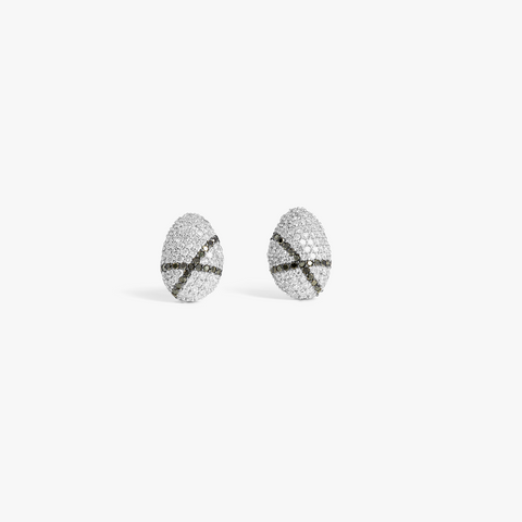 Sterling silver Pebble white diamond stud earrings with black diamonds