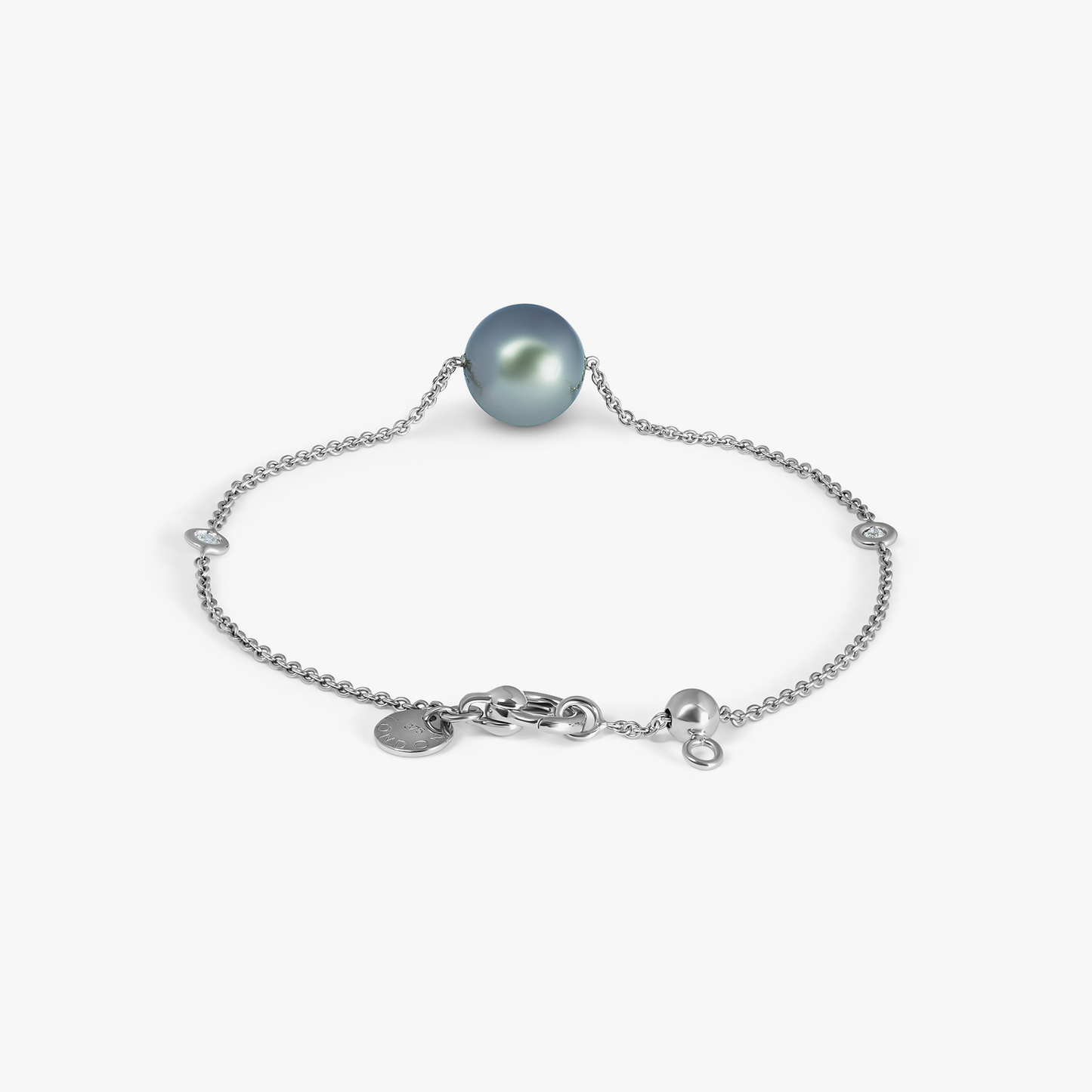 White Diamond Bracelet in 9K White Gold with Grey Tahitian Pearl